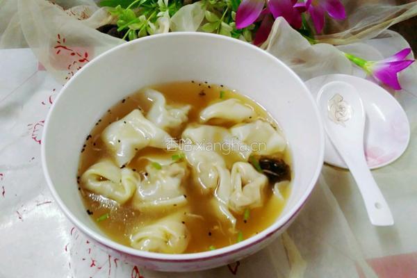 青葱鲜肉小馄饨的做法图解1