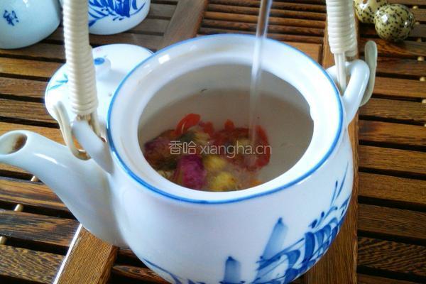 养肝明目花草茶的做法图解11