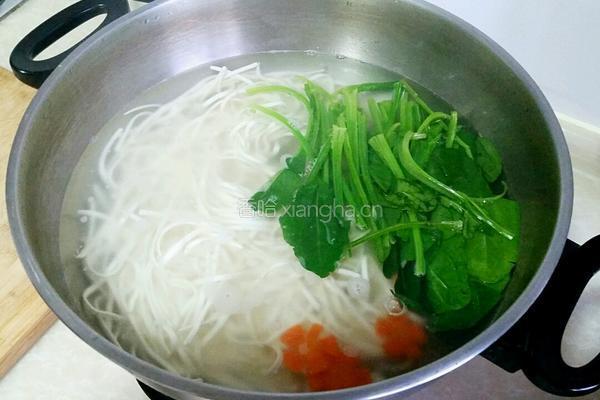 牛肉汤面的做法图解4