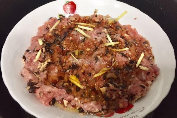 香菇蒸肉饼的做法图解7