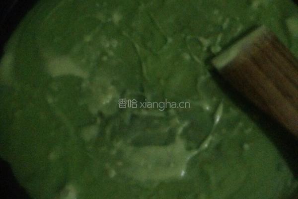 菠菜汁鸡蛋饼的做法图解4