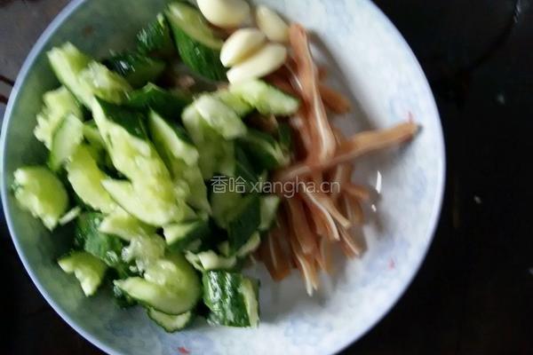 猪耳拌黄瓜的做法图解3