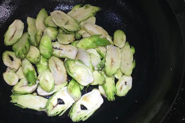 家常毛豆娃娃菜的做法图解2