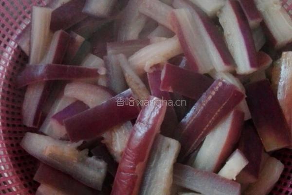 咸鱼茄子煲的做法图解4