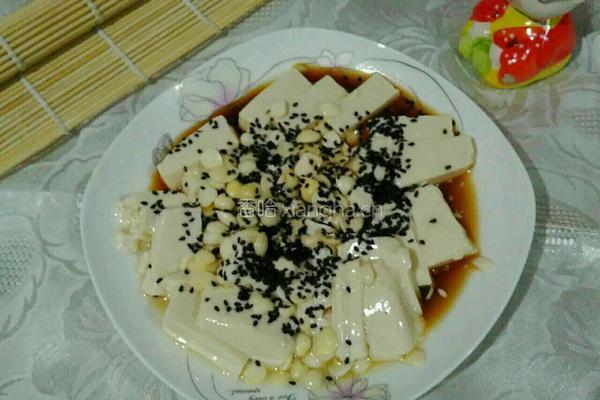 杏仁芝麻拌豆腐的做法图解4