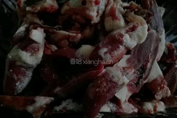 蒜苔炒鸡心的做法图解3