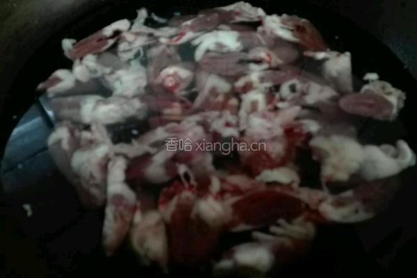 蒜苔炒鸡心的做法图解4