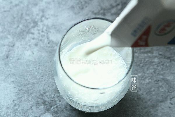 火龙果牛奶汁的做法图解6