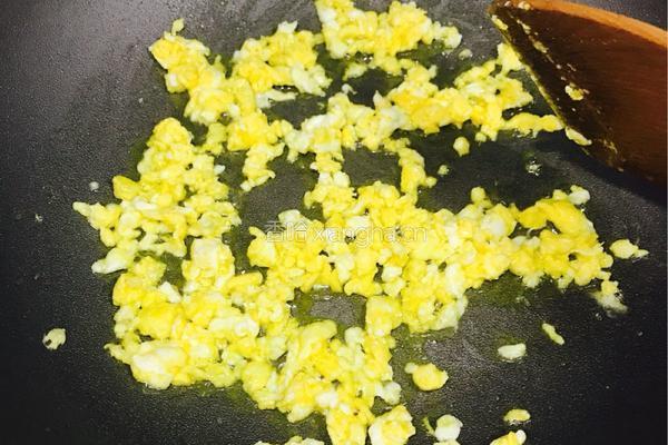 辣白菜炒饭的做法图解3