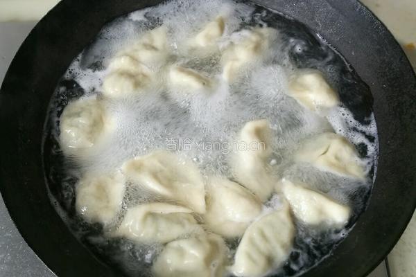 猪肉菠菜饺子的做法图解16