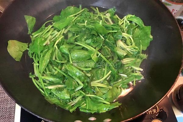 肉末菠菜豆腐汤的做法图解3