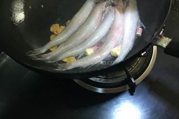 家常煮鱼的做法图解3