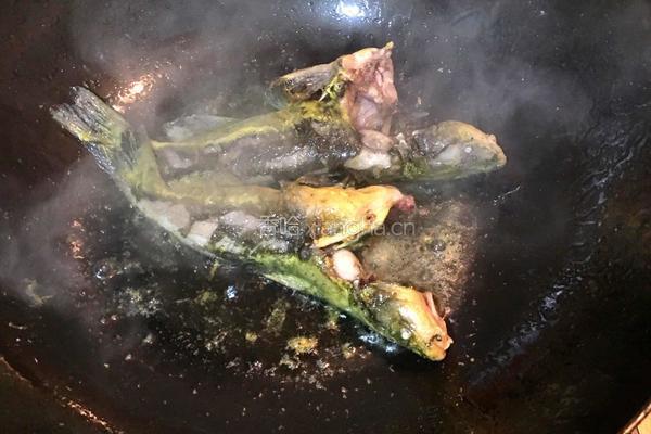 黄骨鱼豆腐汤的做法图解4