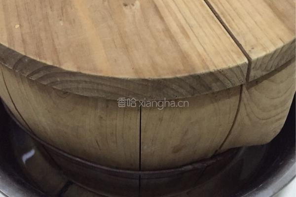 木桶蒸饭的做法图解2