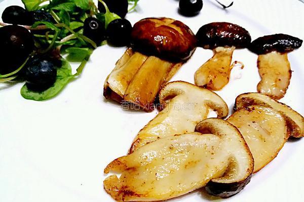 黄油煎松茸#年夜饭的做法图解10