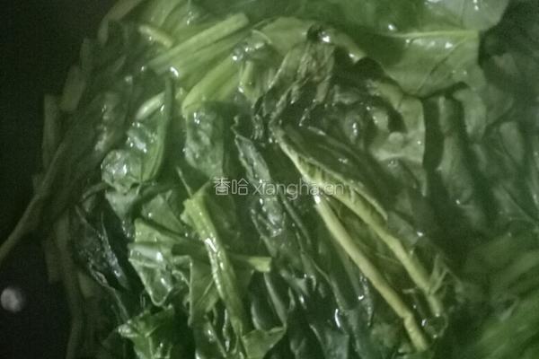 油拌菠菜的做法图解2