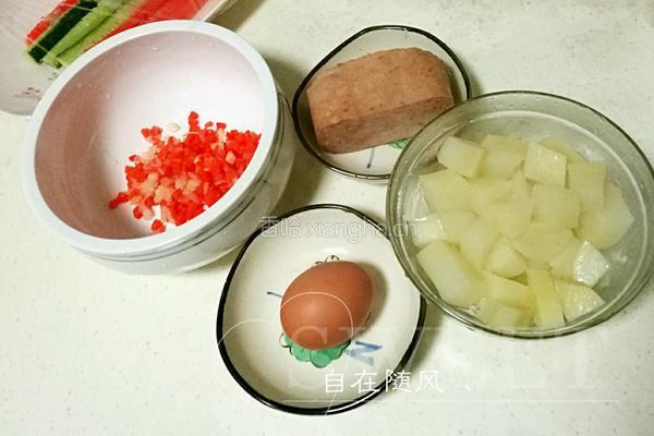 土豆泥沙拉的做法图解1