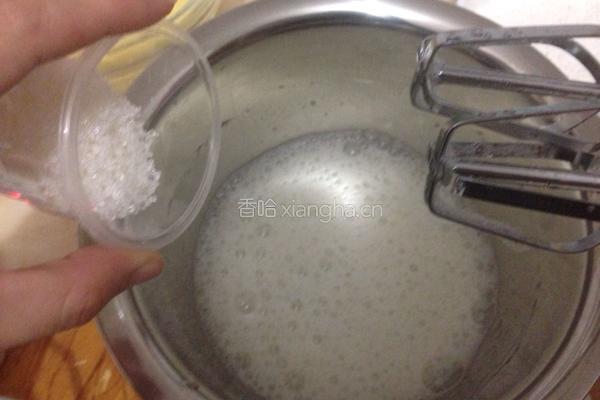 可可奶油蛋糕卷的做法图解3