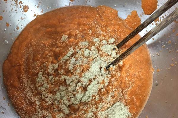 胡萝卜豆沙卷的做法图解3