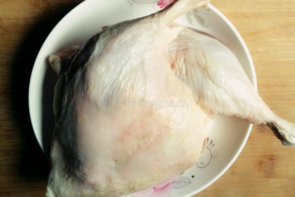 鸭腿炖春笋的做法图解1