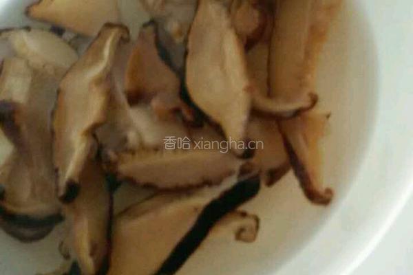 家常汤面条的做法图解1