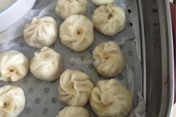 虾肉小笼包的做法图解5
