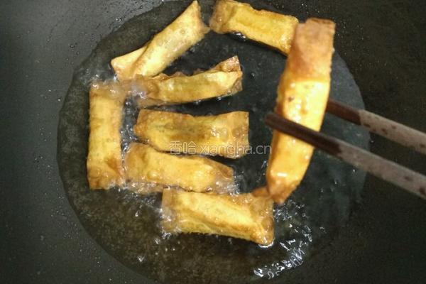 香酥香蕉馄饨的做法图解8