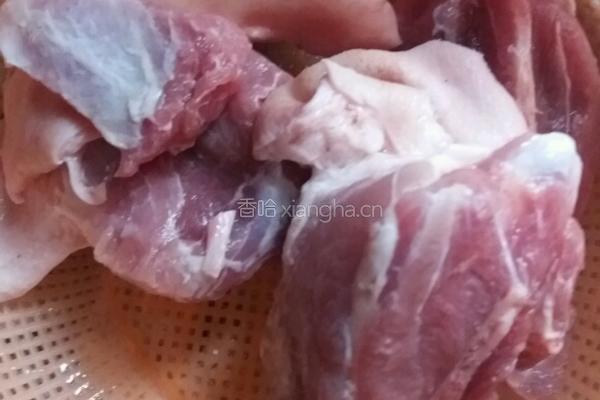 腌笃笋汤的做法图解1