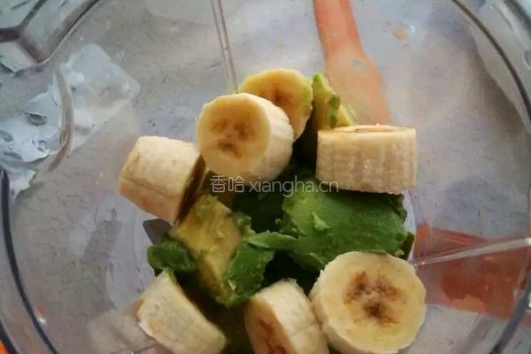 牛油果奶昔的做法图解3