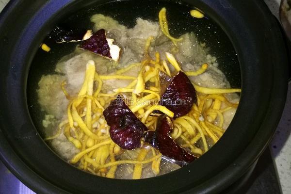 灵芝炖排骨的做法图解4