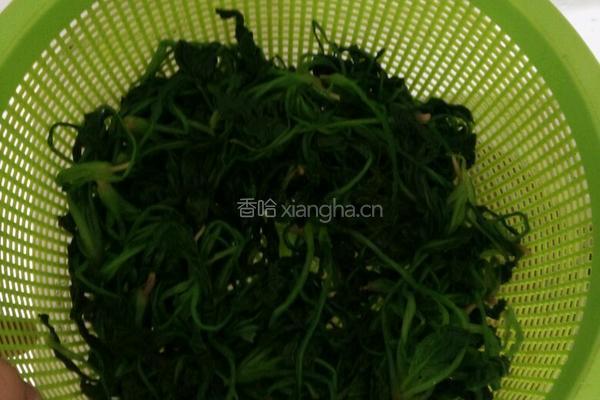 菠菜炒鸡蛋的做法图解3