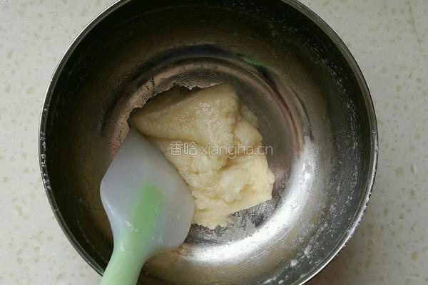 草莓奶油蛋糕卷的做法图解4