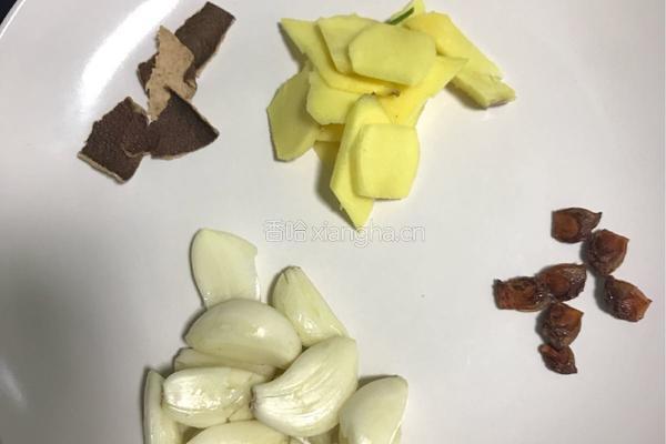 电饭煲广式鸡脚的做法图解3