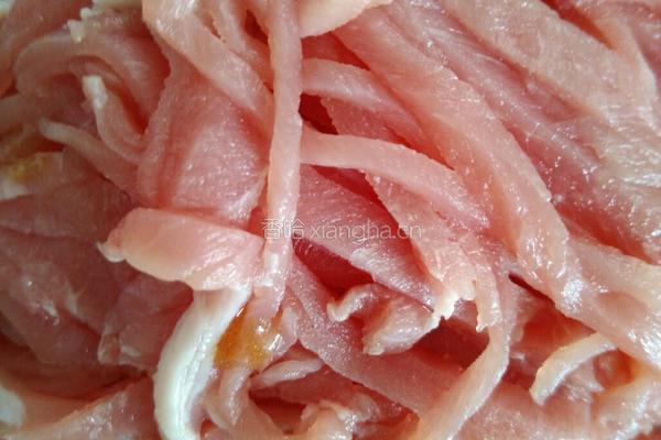 肉丝炒黄瓜钱的做法图解2