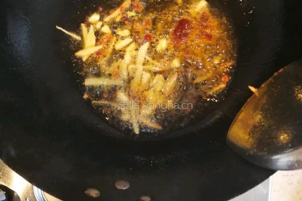 茭白炒肉的做法图解4