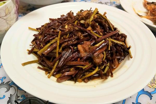 蕨菜炒肉的做法图解8