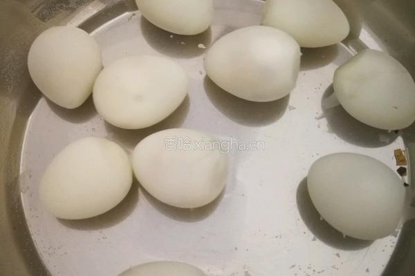 虎皮蛋红烧肉的做法图解2