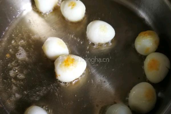 虎皮蛋红烧肉的做法图解4