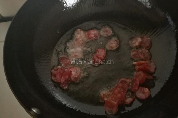 香肠咸菜炒蚕豆的做法图解9