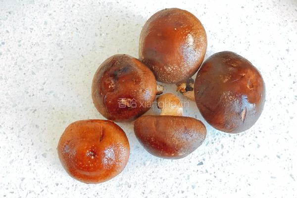 香菇荠菜饺子的做法图解7