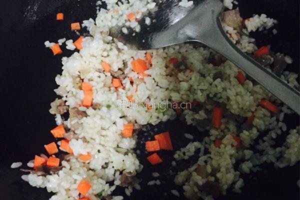 牛肉炒饭的做法图解3