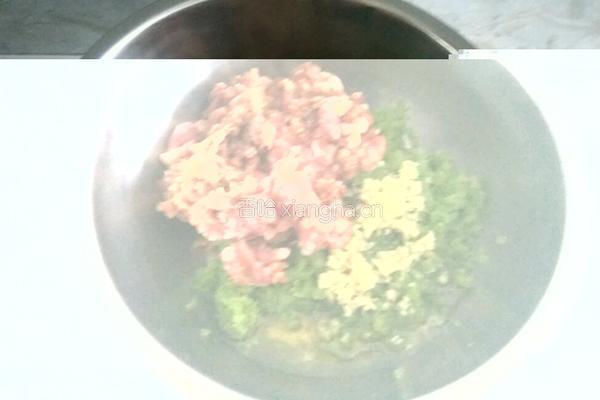 芹菜肉馅饺子的做法图解6