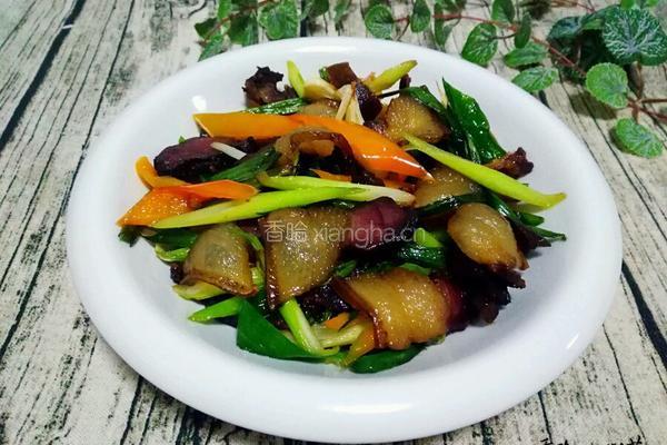蒜苗炒腊肉的做法图解10