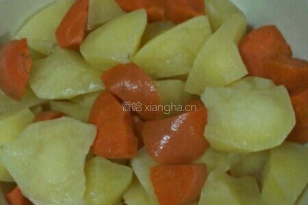 咸肉烧土豆的做法图解2