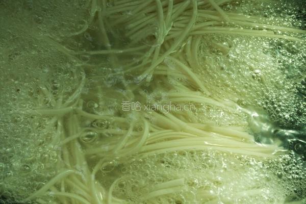 清淡葱油汤面的做法图解1