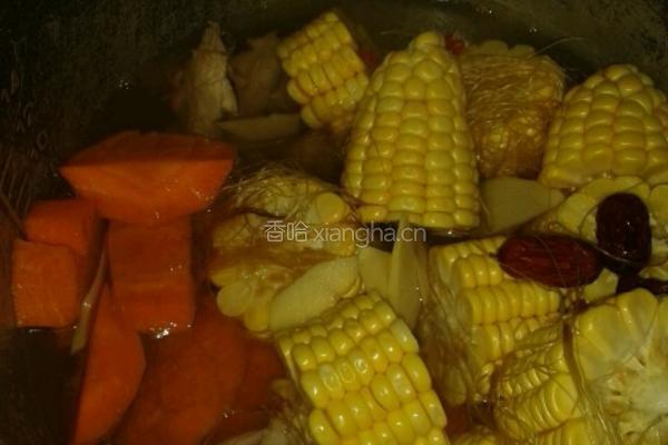 玉米排骨汤的做法图解8