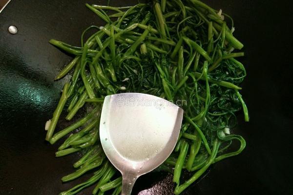 蒜蓉空心菜的做法图解3