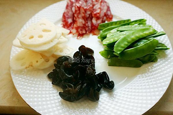 荷塘小炒#年夜饭的做法图解1