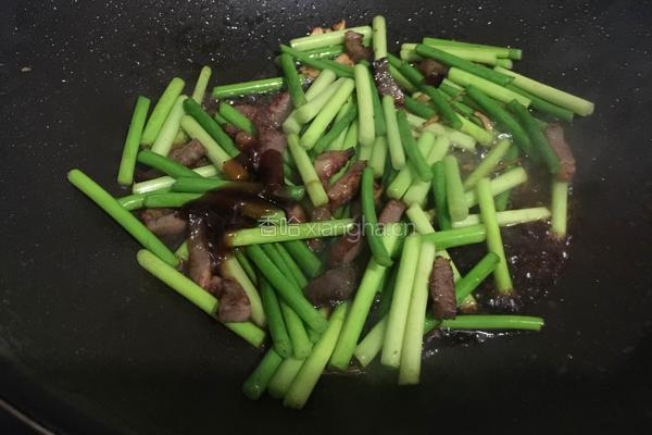 蒜薹叉烧肉的做法图解7
