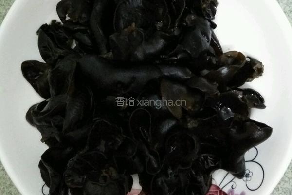 山药炒木耳的做法图解2